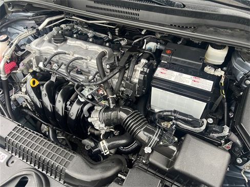 Certified 2022 Toyota Corolla LE image 9