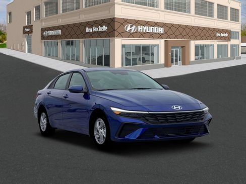 New 2026 Hyundai Elantra SE w/ Cargo Package FWD image 10