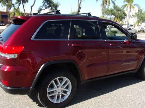 Used 2017 Jeep Grand Cherokee Laredo w/ Quick Order Package 2BE RWD image 17
