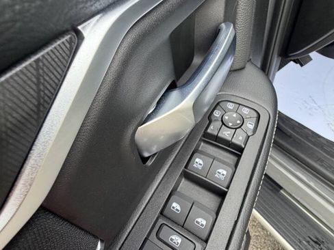 Used 2026 RAM 3500 Big Horn AWD/4WD image 27