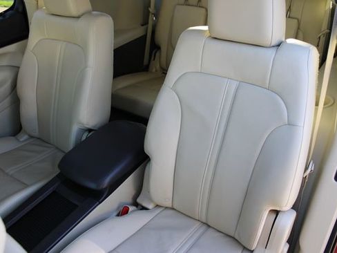 Used 2018 Lincoln MKT AWD w/ Technology Package image 22