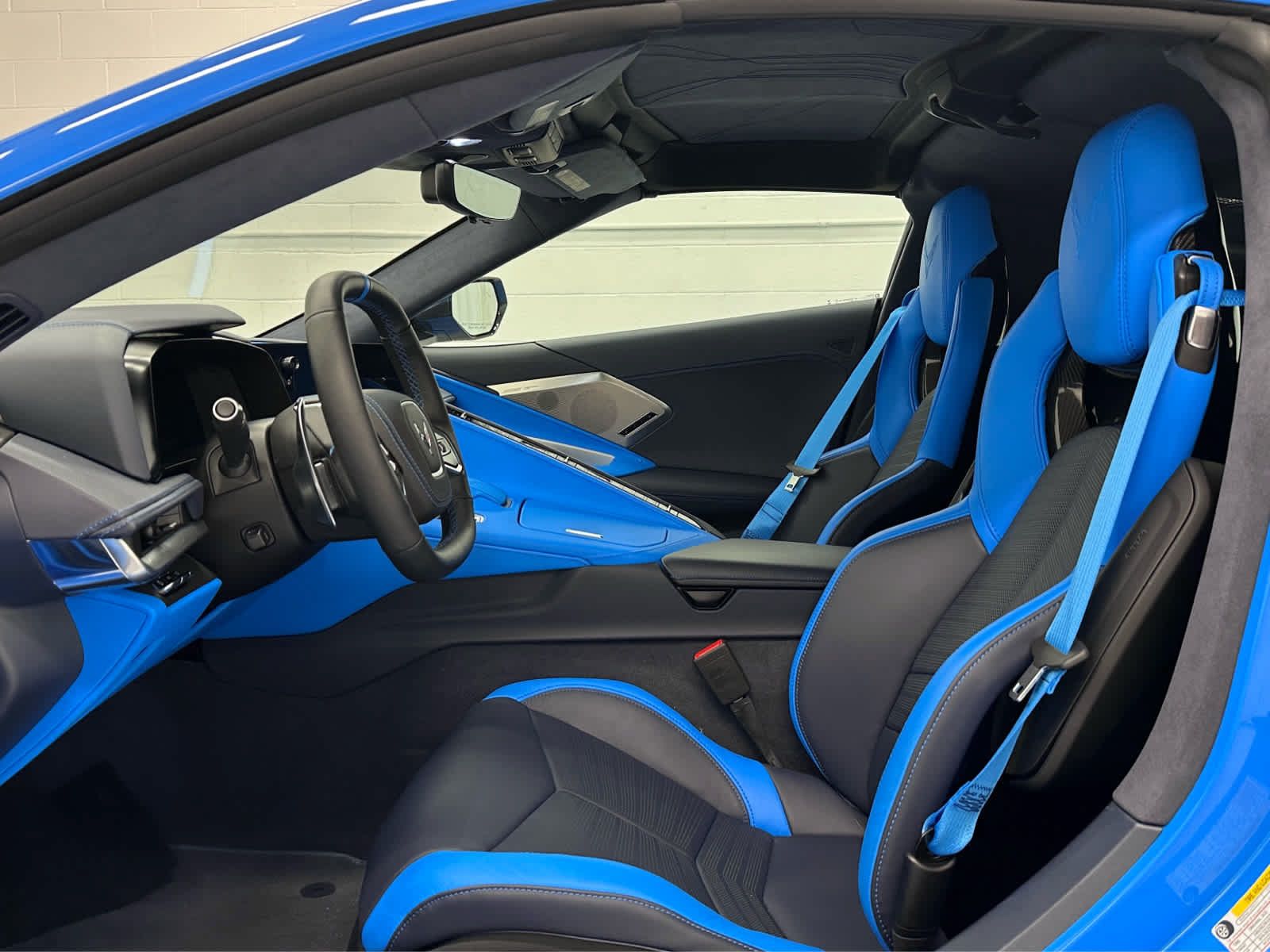 Used 2022 Chevrolet Corvette Stingray Premium Cpe w/ Z51 Performance Package RWD image 11
