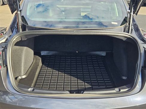 Used 2019 Tesla Model 3 Long Range image 10