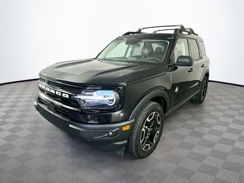 Certified 2022 Ford Bronco Sport Outer Banks w/ Tech Package AWD/4WD image 7