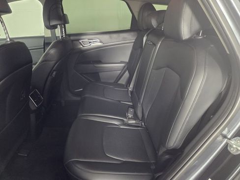 Used 2023 Kia Sportage EX FWD image 24