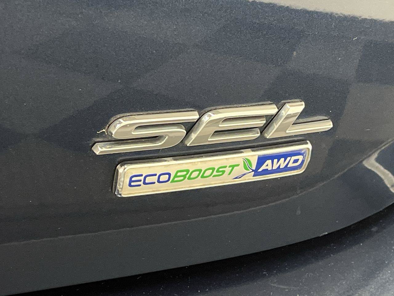 Used 2017 Ford Edge SEL w/ Equipment Group 201A AWD/4WD image 35