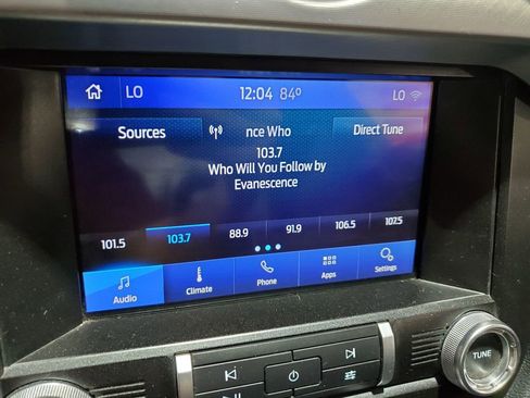 Used 2020 Ford Mustang Premium RWD image 22