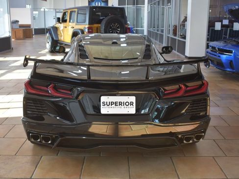 Used 2021 Chevrolet Corvette Stingray Premium Cpe w/ Z51 Performance Package RWD image 5