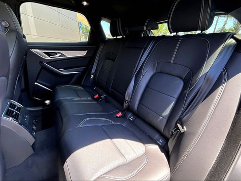 New 2026 Jaguar F-PACE R-Dynamic S image 10