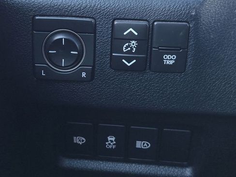 Used 2020 Lexus GX 460 Premium w/ Premium Package AWD/4WD image 26