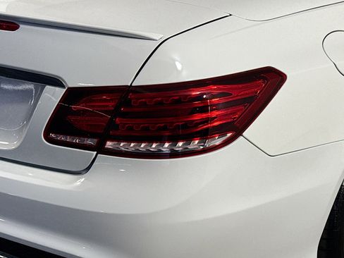 Used 2016 Mercedes-Benz E 400 E 400 image 32