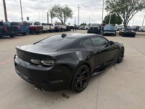 Used 2021 Chevrolet Camaro SS image 4