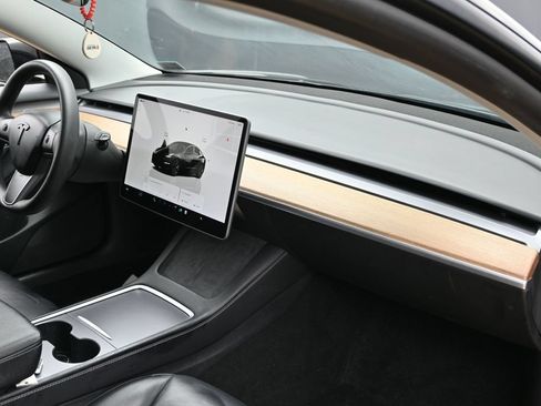 Used 2022 Tesla Model 3 RWD image 37