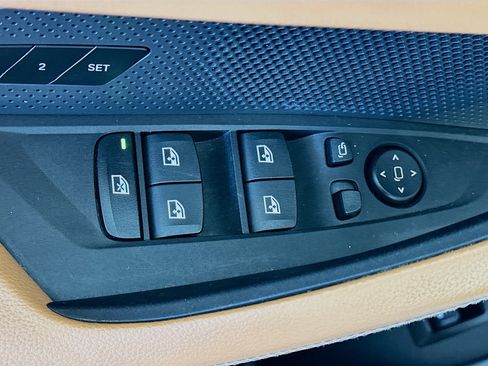 Used 2023 BMW i4 eDrive35 w/ Premium Package image 15