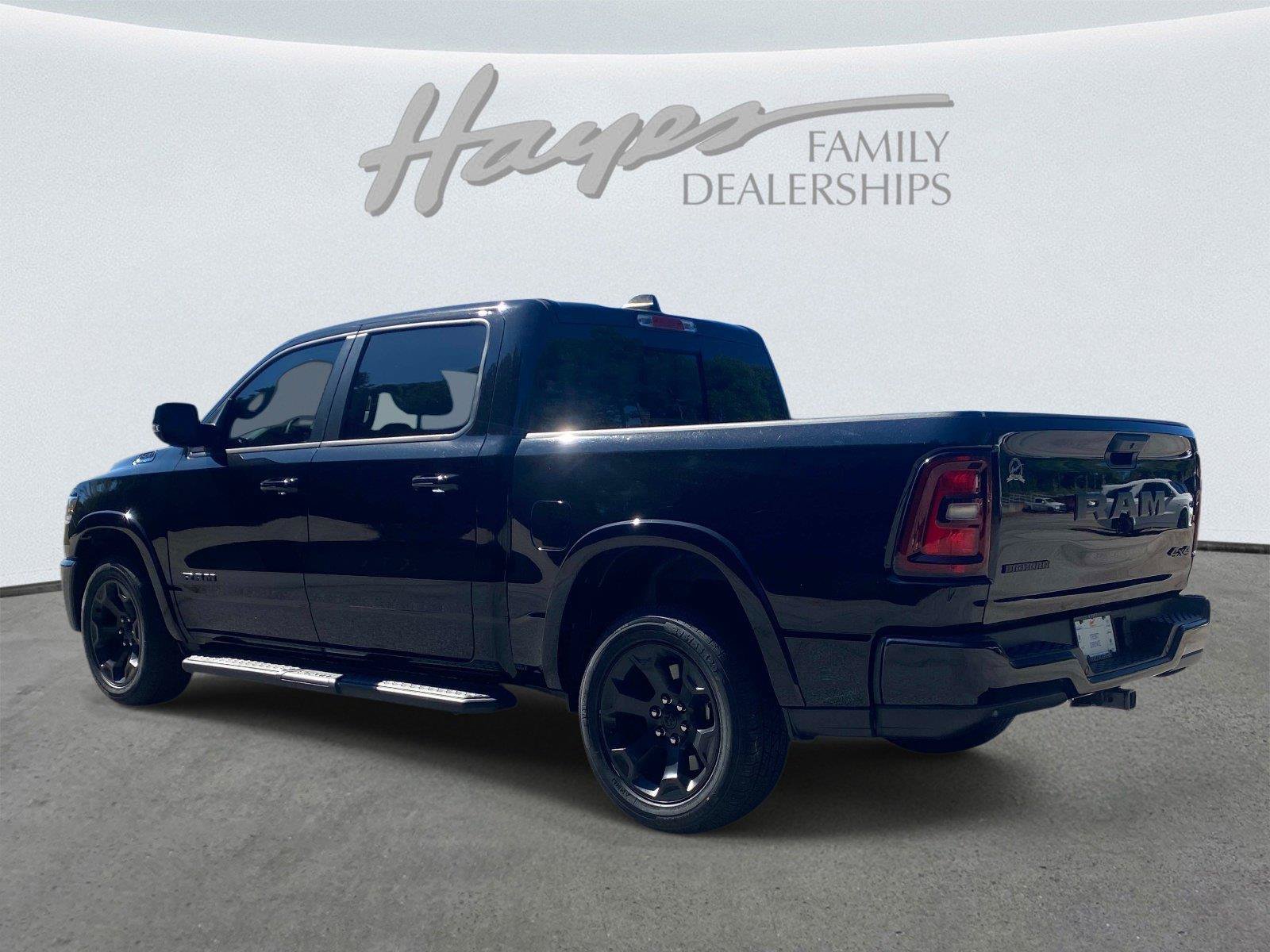 Used 2025 RAM 1500 Big Horn AWD/4WD image 8