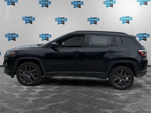 New 2026 Jeep Compass Limited w/ Sun, Sound & Navigation Group AWD/4WD image 2