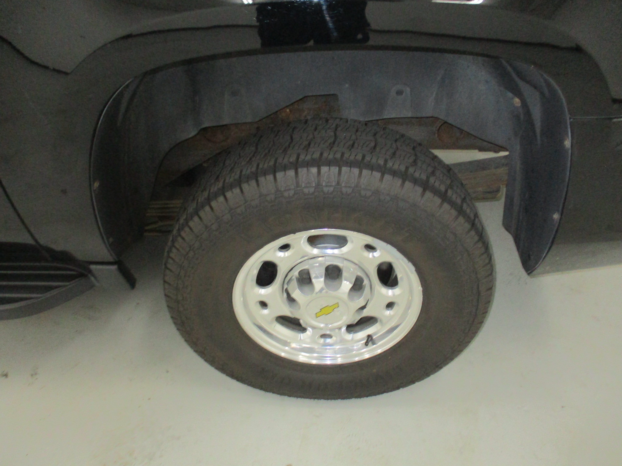 Used 2007 Chevrolet Suburban 2500 LT w/ LT Preferred Equipment Group AWD/4WD image 7