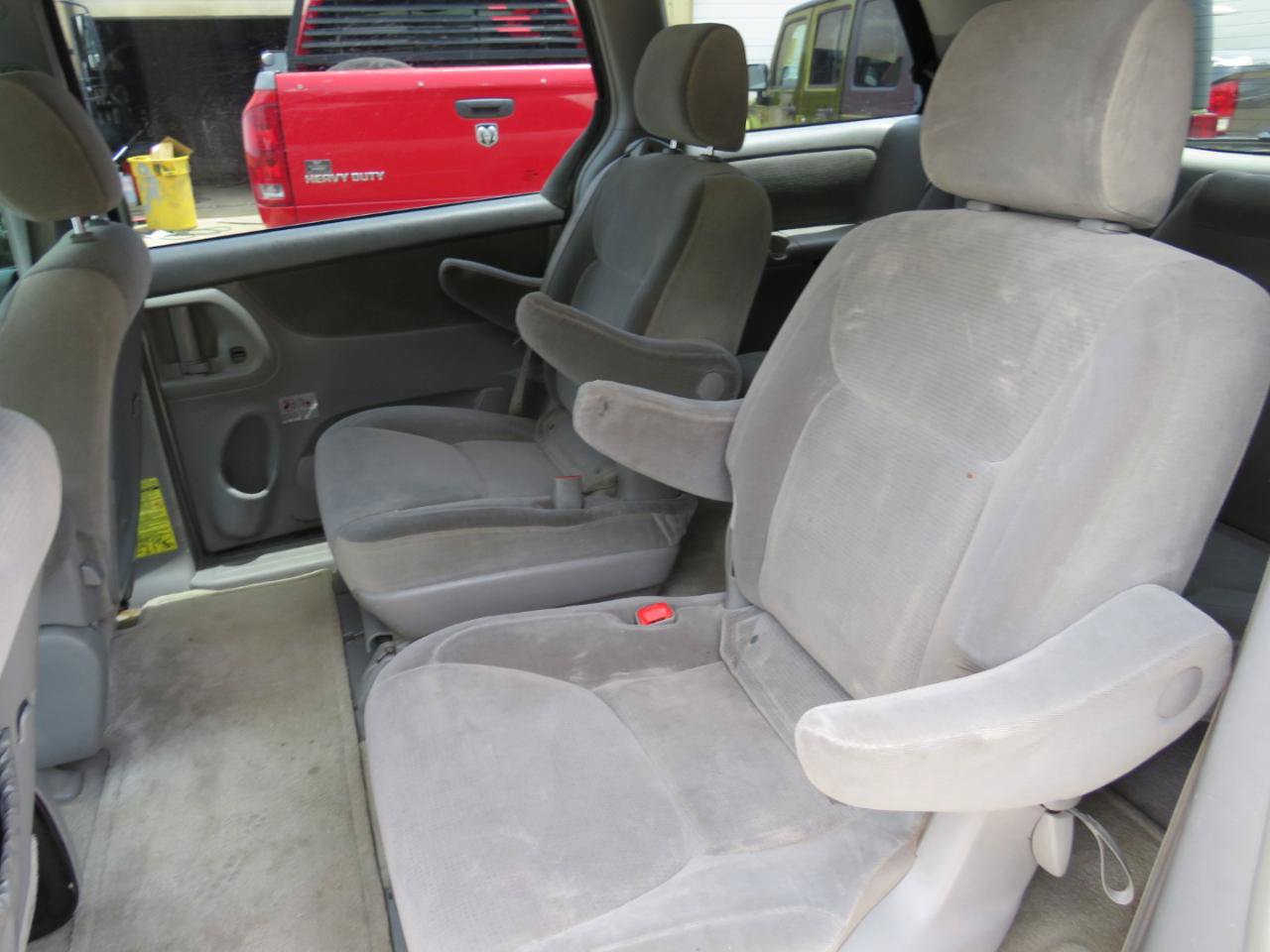 Used 2005 Toyota Sienna LE FWD image 20