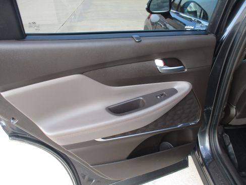 Used 2020 Hyundai Santa Fe SEL w/ Convenience + Premium Package image 7