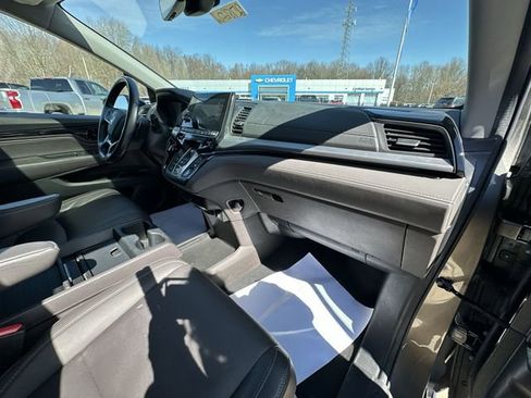 Used 2021 Honda Odyssey Touring image 32