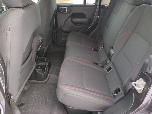 Certified 2023 Jeep Gladiator Rubicon w/ Cold Weather Group image 19