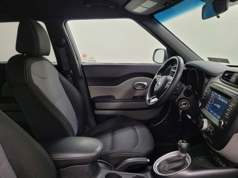 Used 2019 Kia Soul + FWD image 21