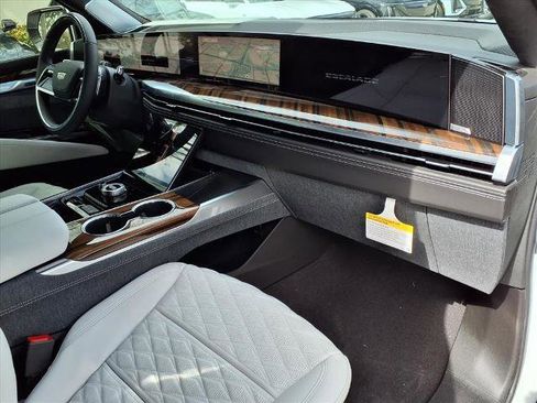 New 2026 Cadillac Escalade Platinum Sport image 8