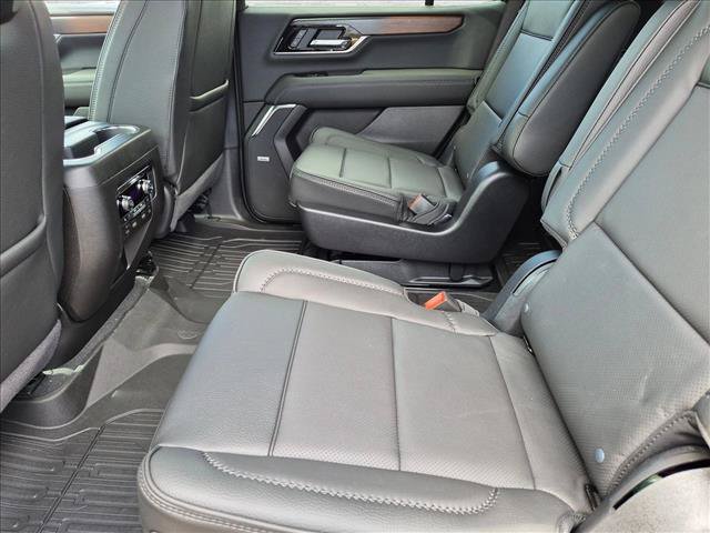 New 2026 GMC Yukon Denali w/ Denali Reserve Package AWD/4WD image 13