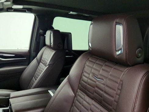 Used 2023 Cadillac Escalade ESV Premium Luxury Platinum w/ LPO, Radiant Package AWD/4WD image 21
