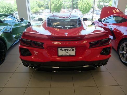 Used 2020 Chevrolet Corvette Stingray Preferred Cpe w/ 2LT Preferred Equipment Group RWD image 4