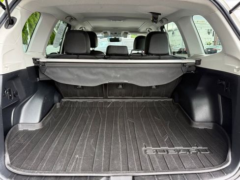 Used 2018 Subaru Forester 2.5i Touring w/ Popular Package #2 AWD/4WD image 8