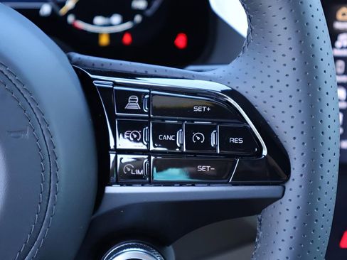 Used 2025 Maserati Grecale Modena image 33