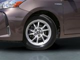 Used 2017 Toyota Prius V Three image 4