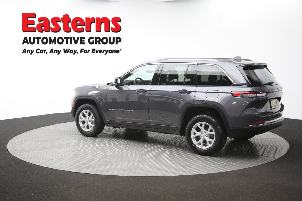 Used 2023 Jeep Grand Cherokee Limited AWD/4WD image 67