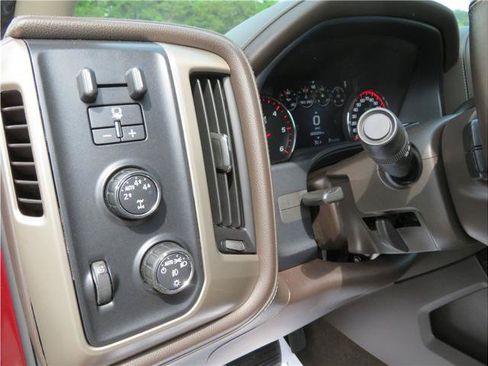 Used 2016 GMC Sierra 1500 Denali w/ Enhanced Driver Alert Package AWD/4WD image 13