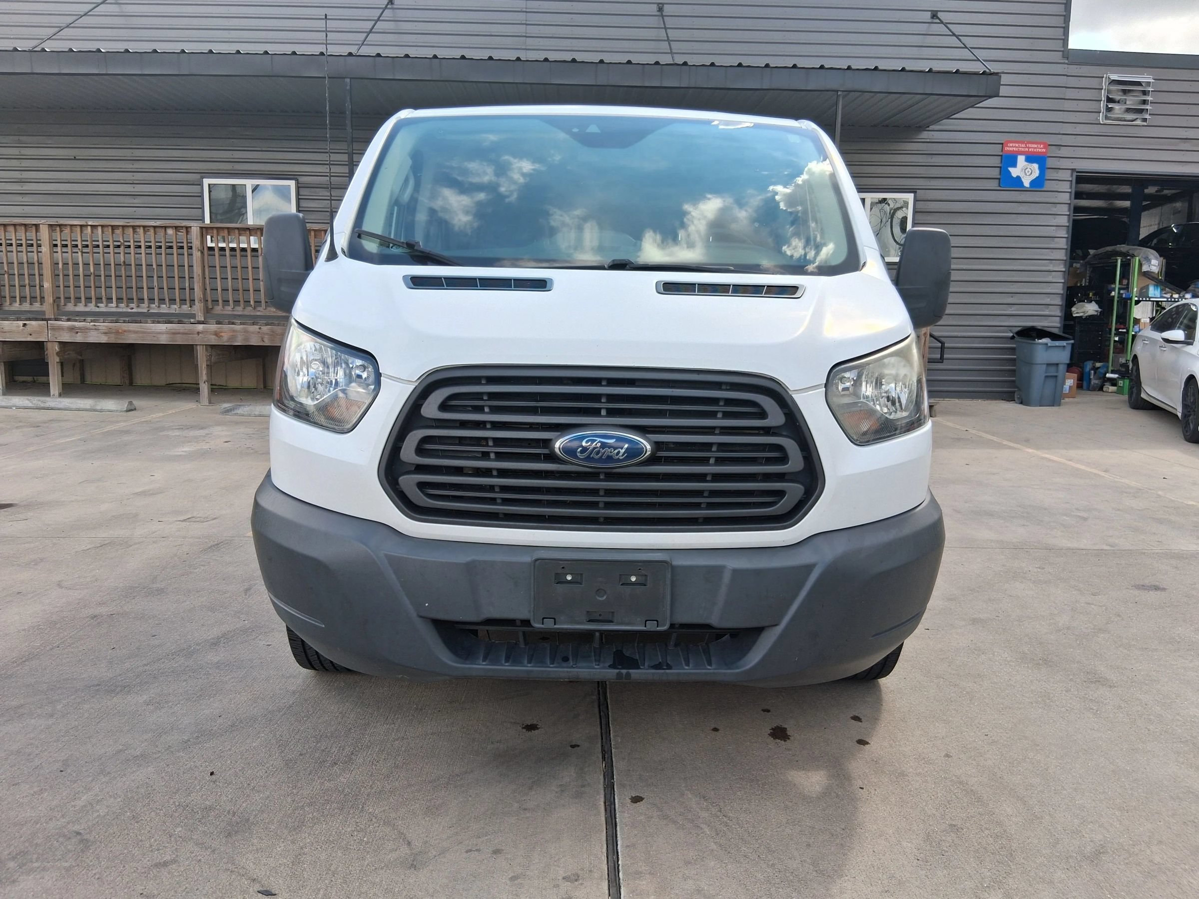 Used 2018 Ford Transit 350 XL RWD image 13