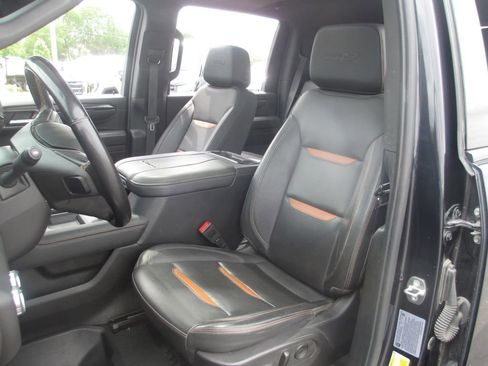 Used 2024 GMC Sierra 2500 AT4 w/ AT4 Premium Plus Package AWD/4WD image 24