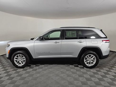 New 2025 Jeep Grand Cherokee Laredo X image 7