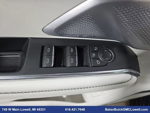 Used 2024 GMC Acadia Denali w/ Super Cruise Package image 32