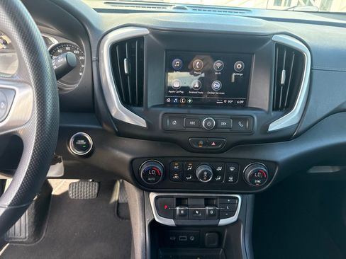 Used 2022 GMC Terrain SLE w/ Driver Convenience Package FWD image 15