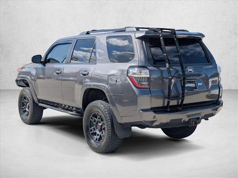 Used 2014 Toyota 4Runner SR5 AWD/4WD image 8