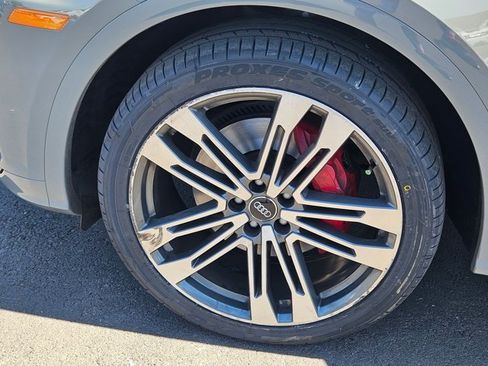 Used 2019 Audi SQ5 Premium Plus w/ Premium Plus Package AWD/4WD image 24