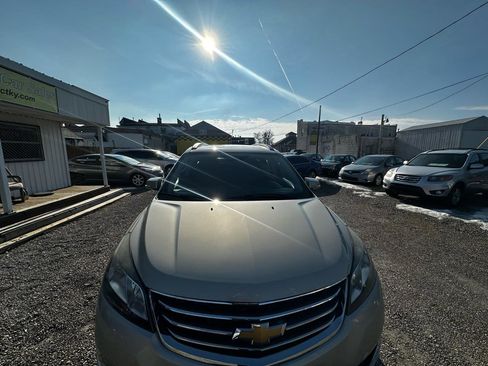 Used 2016 Chevrolet Traverse LT image 8