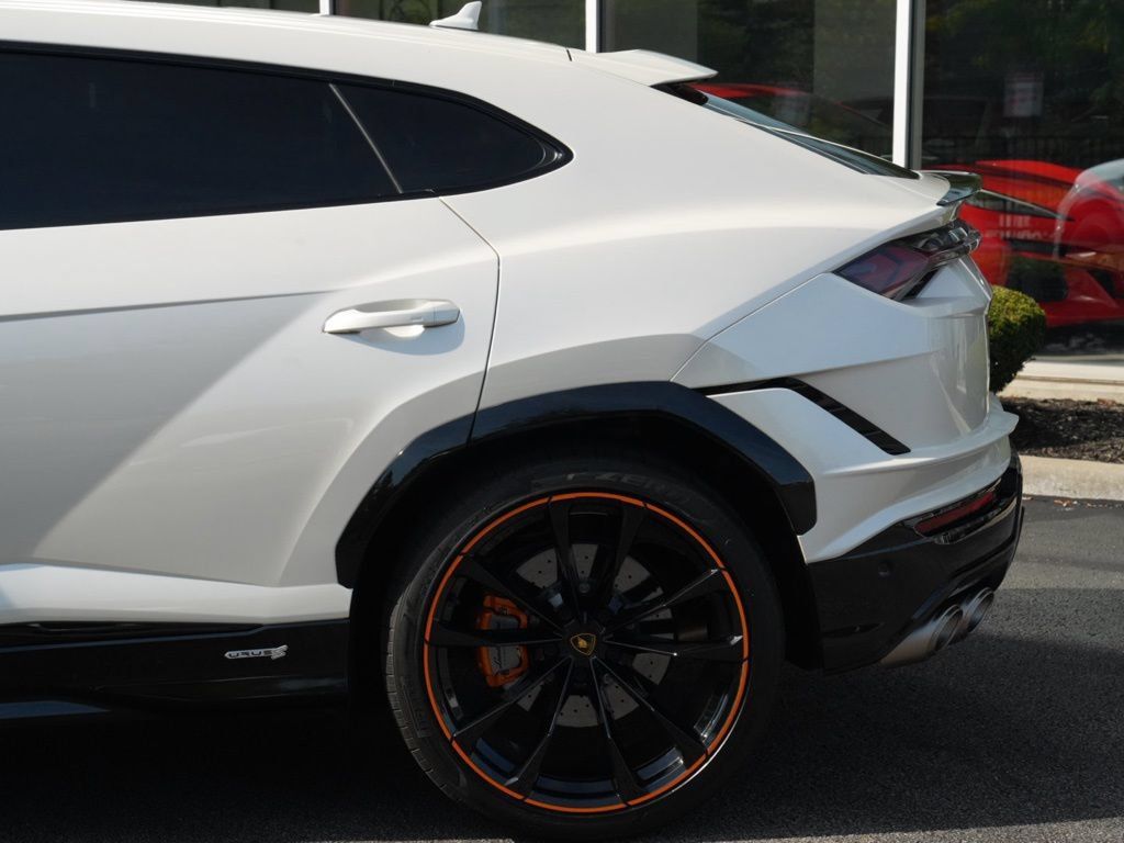 Used 2023 Lamborghini Urus S AWD/4WD image 16