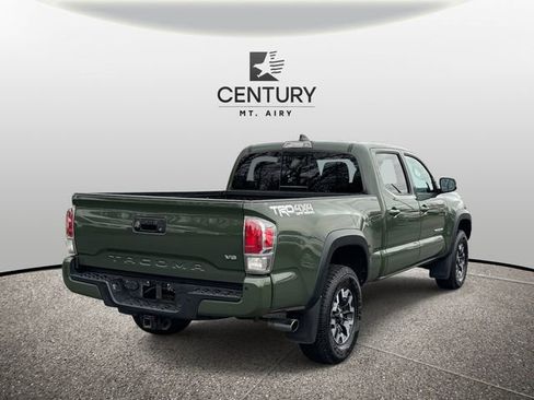 Used 2021 Toyota Tacoma TRD Off-Road image 2