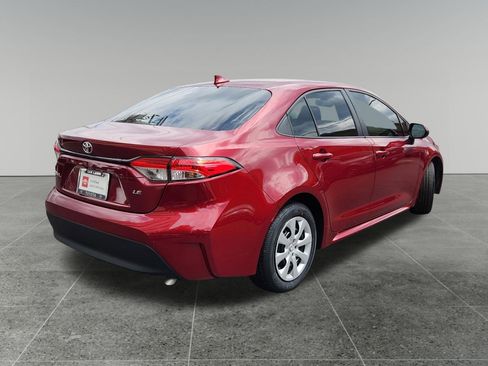 Certified 2025 Toyota Corolla LE FWD image 7