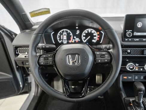Used 2025 Honda Civic Sport image 26