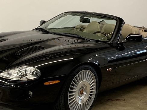 Used 2000 Jaguar XK8 Convertible RWD image 3