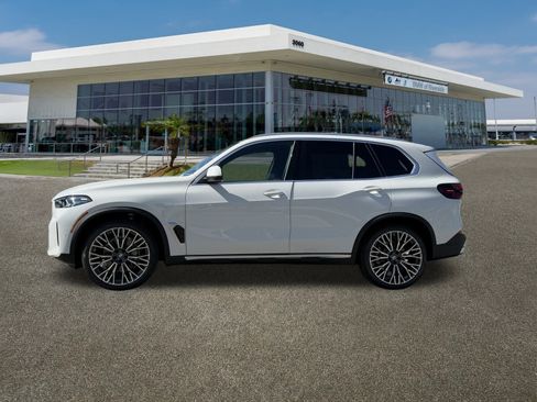 New 2026 BMW X5 sDrive40i image 6