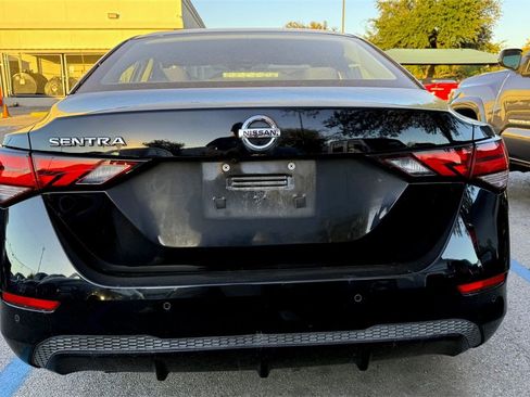 Used 2020 Nissan Sentra S image 5